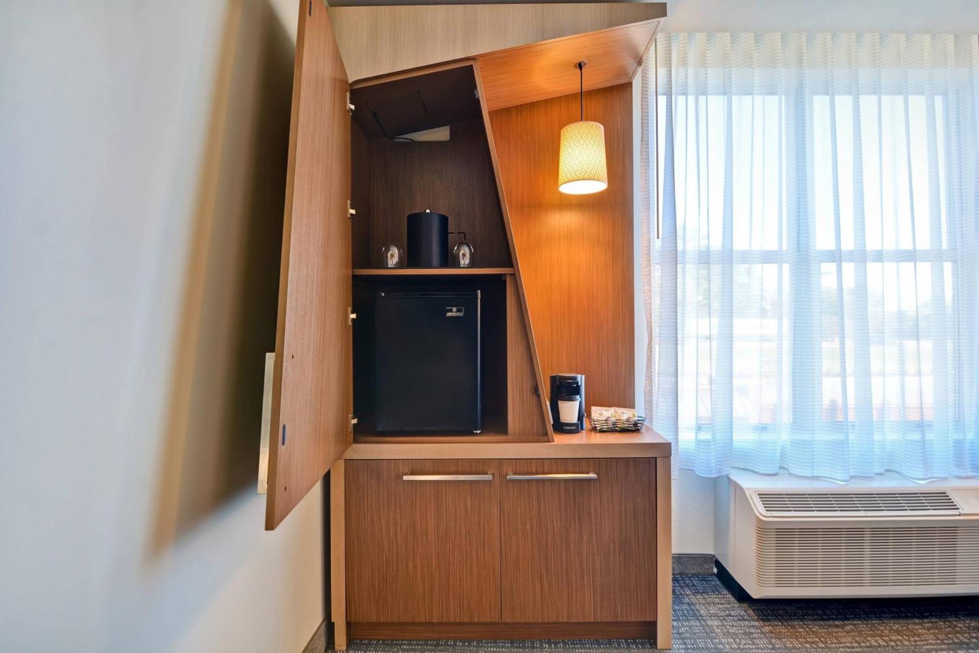 Courtyard By Marriott Jackson Madison Hotel Екстериор снимка