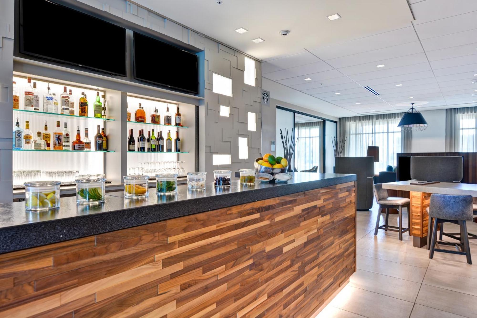 Courtyard By Marriott Jackson Madison Hotel Екстериор снимка
