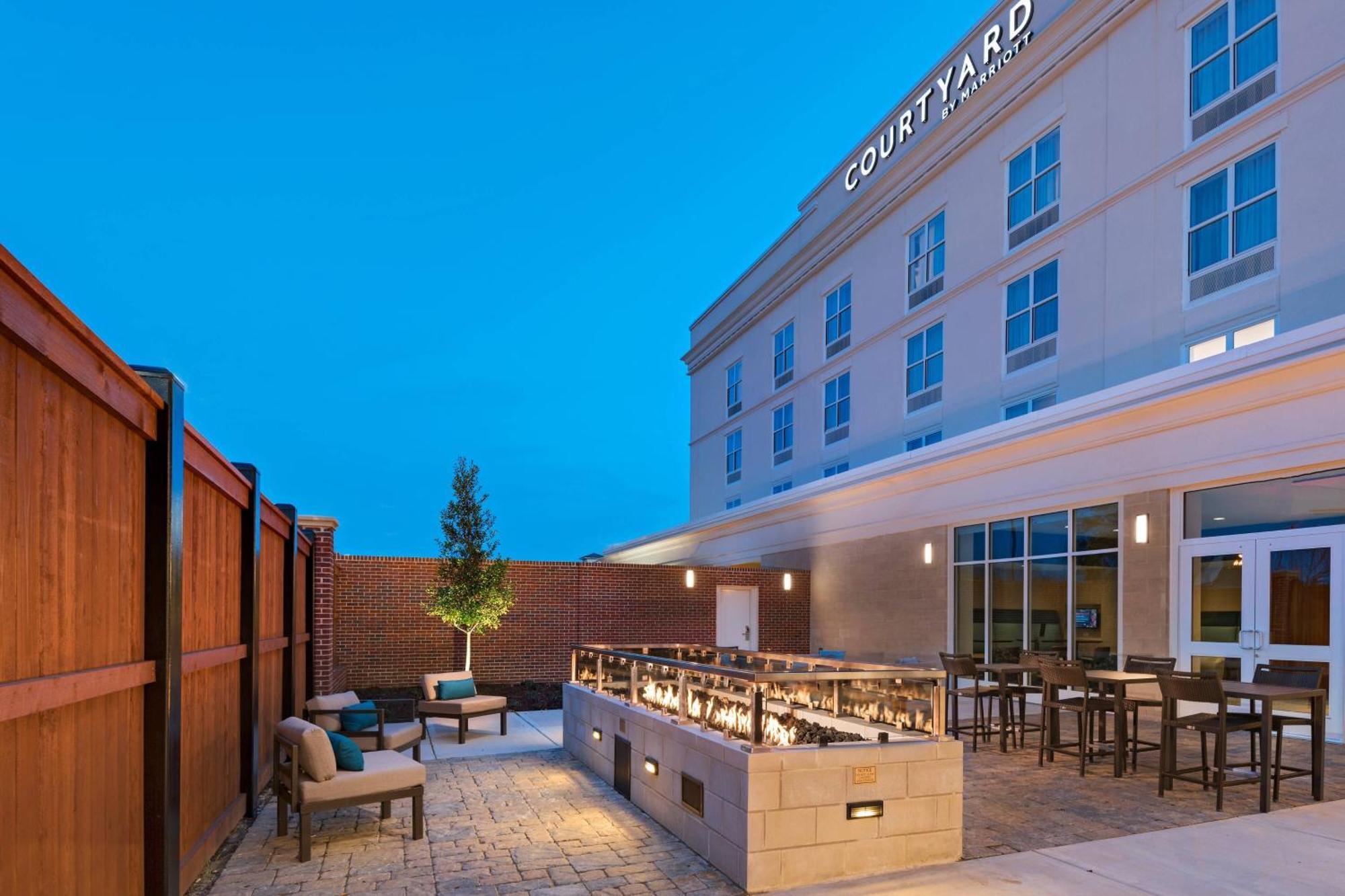Courtyard By Marriott Jackson Madison Hotel Екстериор снимка